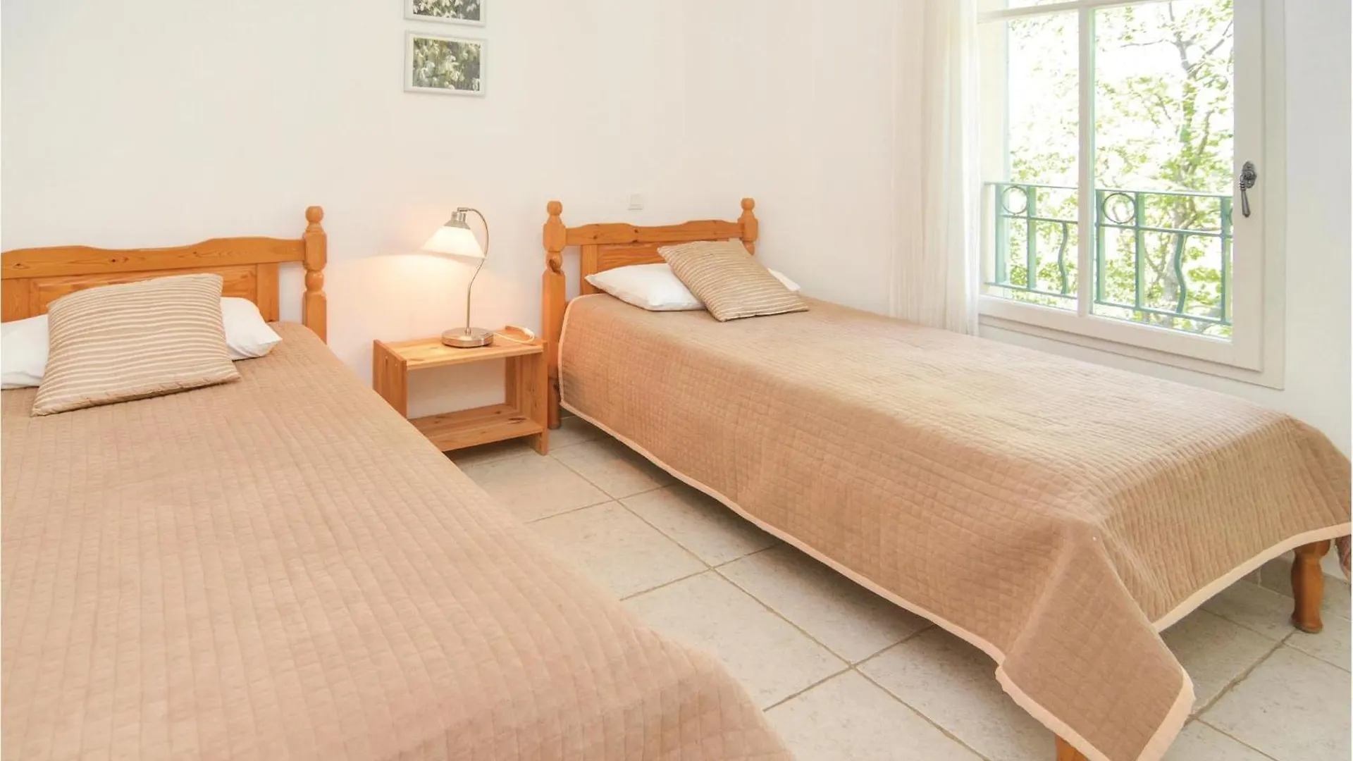 3 Bedroom Cozy Home In Saint Remy De Provence Holiday home